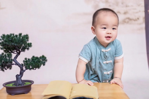 本溪宝宝脸上小白点